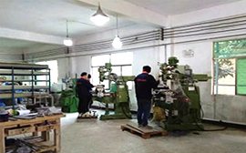 包銅箔機(jī)的制作方法 包銅箔機(jī)的制作方法